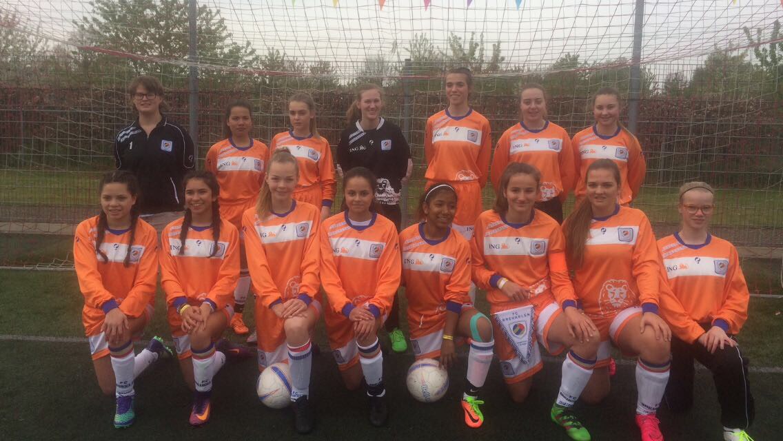 Geweldige prestatie MO15-1 bij Girlscup in Maastricht